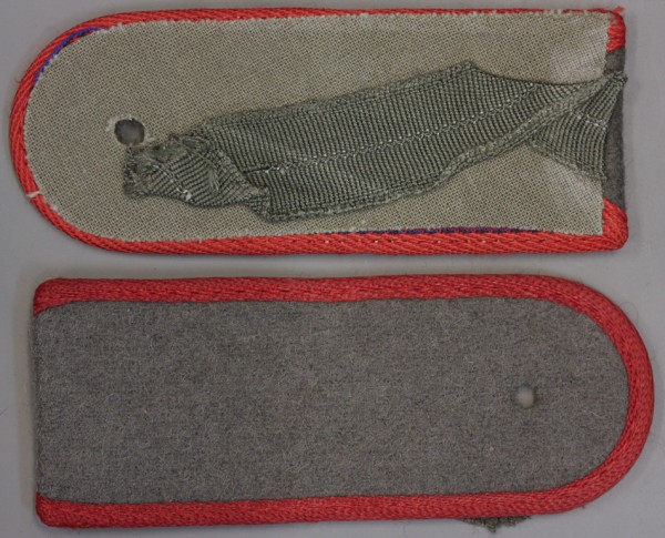Schulterklappen, Artillerie, Mannschaften, mit Schlaufen, Neu