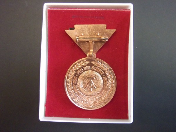 Medaille Reservist der nationalen Volksarmee in Bronze Bild ist ein Muster