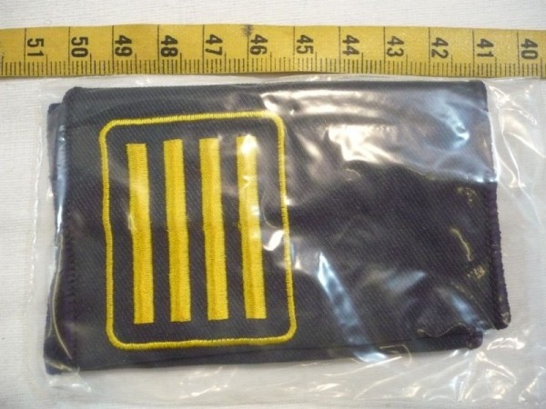 Allgemein: Rangschlaufen mit Funktionsabzeichen Feuerwehr gelbe Umrandung mit vier gelben Balken