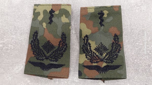 Bundeswehr Rangschlaufen Oberstabsarzt schwarz auf flecktarn Luftwaffe - Human Medizin