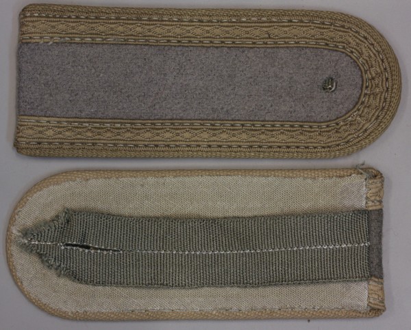 Schulterklappen, Unteroffizier, mit Schlaufen, Neu