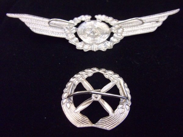 Mützenkranz mit Kokarde + Propeller, Luftstreitkräfte, Mannschaften, Metall silber