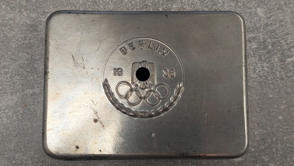 3. Reich Dose Olympiade Berlin 1936 aus Eisen