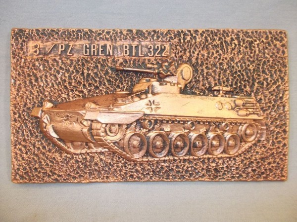 Wandplatte, Schützenpanzer als Relieff, 3. Panzer Grenadier Bataillon 322