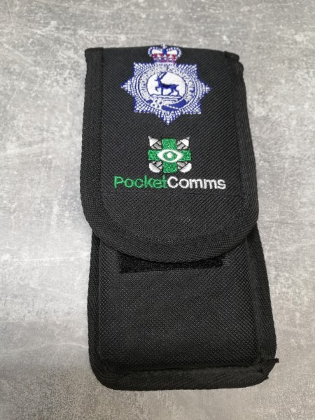 UK Hertfordshire Constabulary Pocket Comms in Tasche