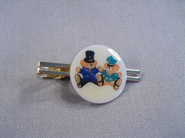 Allgemein: Krawattenspange mit 2 Polizeibären