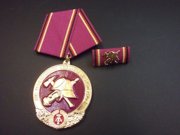 Medaille Für Hervorragende Leistungen im Brand- schutz
