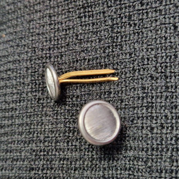 Bundesrepublik Knopf silber mit Splinte 12mm - geriffelt