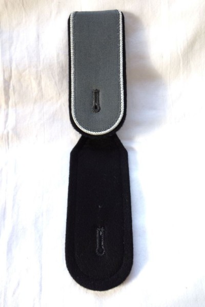 Schulterklappen Offizier Pioniere mittelgrau mit Lasche