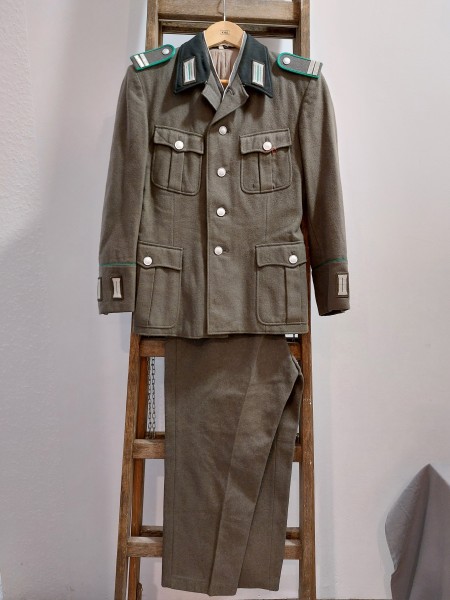 DDR Uniform Stabsgefreiter NVA Grenztruppen - Jacke von 1966 - Hose von 1968 mit schwarzem Kr
