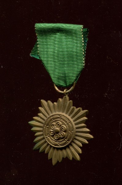 Orden 1939 / 1957 Verdienstauszeichnung für Angehörige der Ostvölker 2.Klasse in Bronze