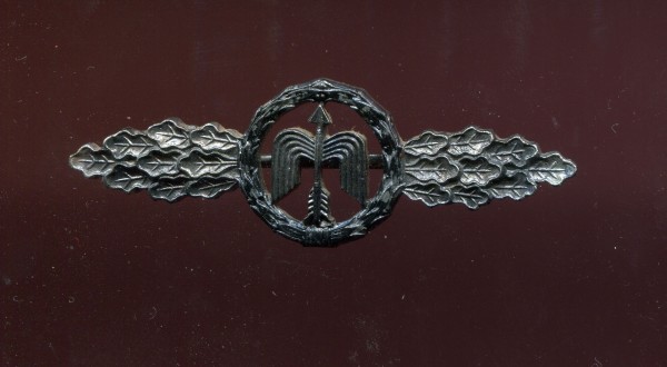 Orden 1939 / 1957 Frontflugspange für Nahnachtjäger in Silber ohne Auflage