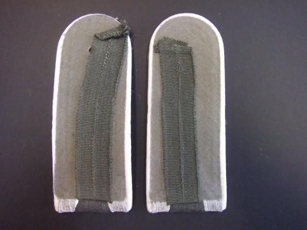 Schulterklappe, Motorisierte Schützen, Unteroffizier, Waffenfarbe, weiß