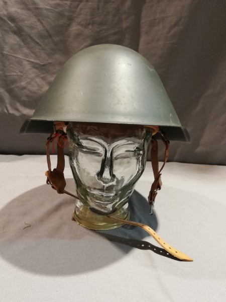 DDR Stahlhelm NVA Modell 56-C letzte Fertigung ohne Nieten - Original