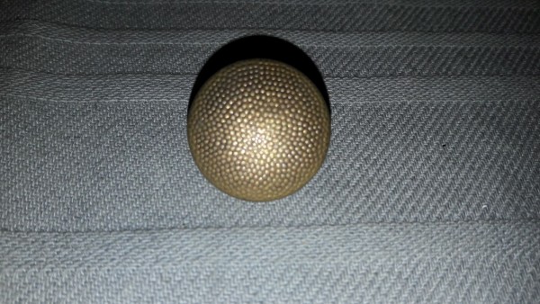 Allgemein: Knopf 20,5mm gekörnt altgold lange Öse