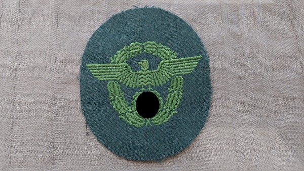 Armadler der Schutzpolizei