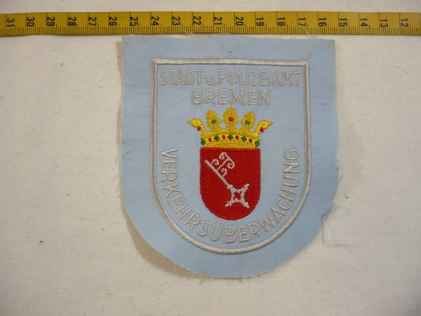 Bremen: Armabzeichen, Stadt- u.Polizeiamt Bremen Verkehrsüberwachung, alte Art, hellblau, maschinengestickt