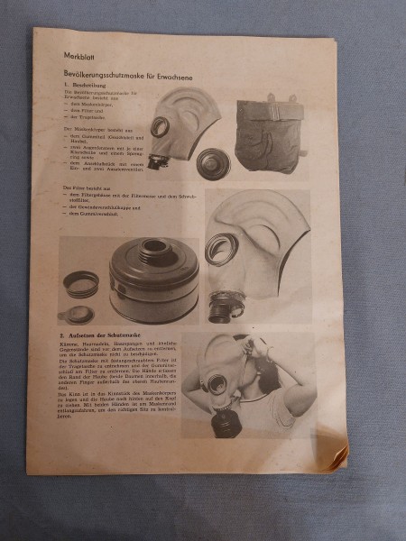 DDR Merkblatt Bevölkerungsschutzmaske für Erwachsene GP-5 - Original