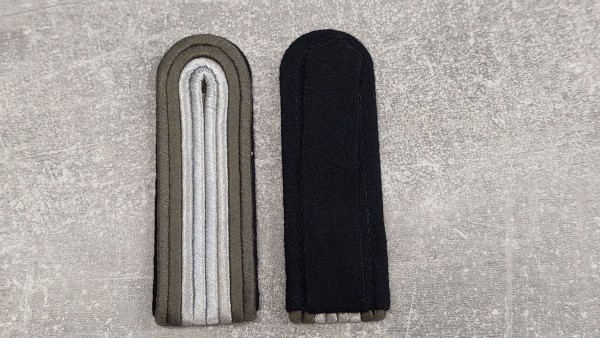 Schulterklappen Pioniere Fähnrich mit Schlaufen