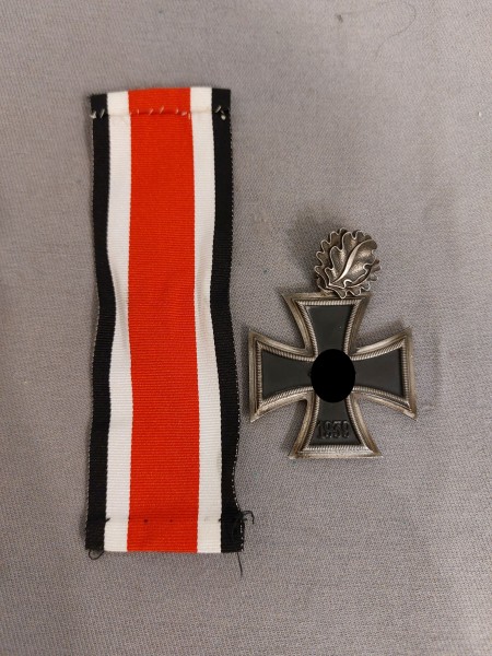 Wehrmacht Ritterkreuz des Eisernen Kreuzes 1939 mit Eichenlaub