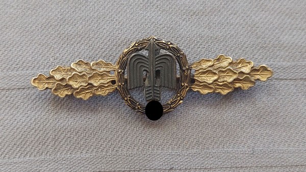 Frontflugspange für Jäger der Luftwaffe in gold - 2-teilig