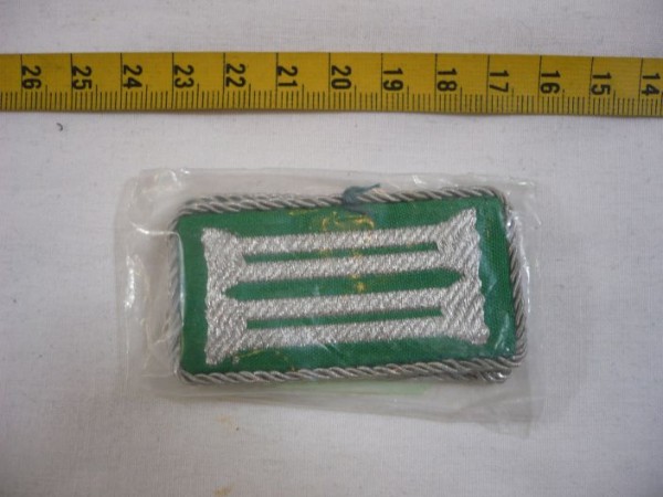 Schleswig-Holstein: Kragenspiegel, Polizei Schleswig-Holstein, alte Art, 70er Jahre, silber in grün, Polizeimeister