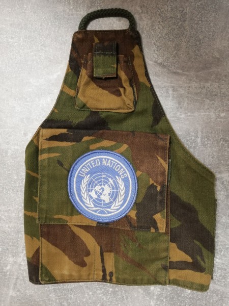 Niederlande Armbinde Armbüro tarnfarben mit Abzeichen UNO