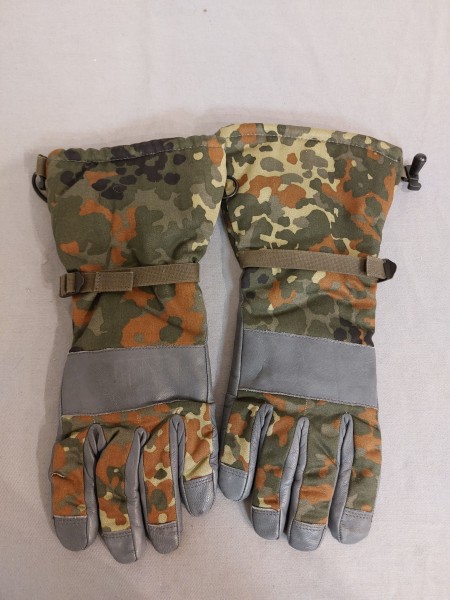 Bundeswehr Handschuhe Winterhandschuhe flecktarn Größe 8 1/2 - Original NEU