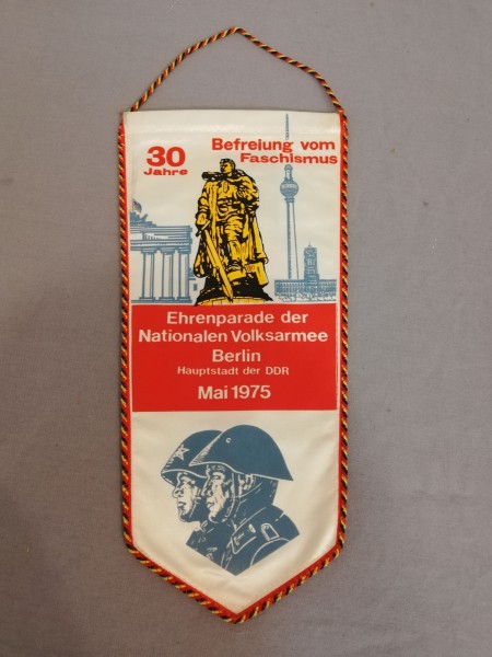 Tischfahne/ Tischwimpel DDR NVA 30 Jahre Befreiung v.Faschismus