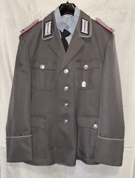 Jacke, Hose und Hemd - Landstreitkräfte - Unterleutnant Panzer