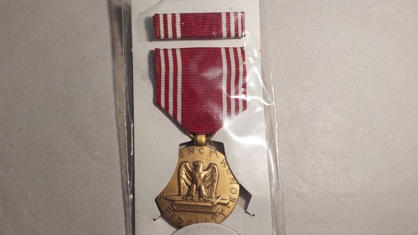 Army Good Conduct Medal mit Bandschnalle