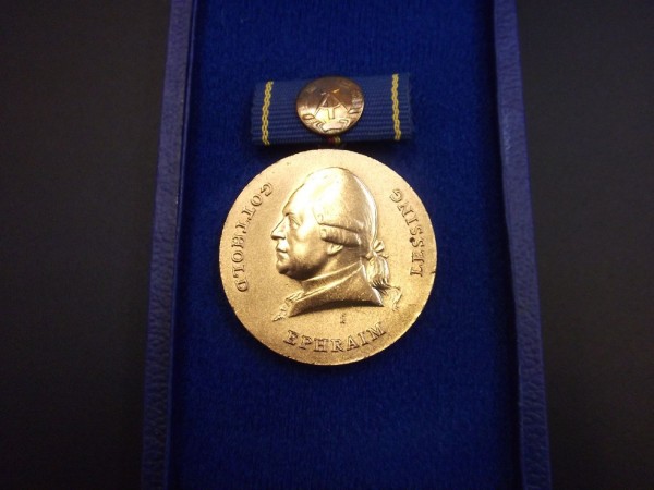 Lessing Medaille in Gold "für ausgezeichnete Leistungen" im blauem Etui