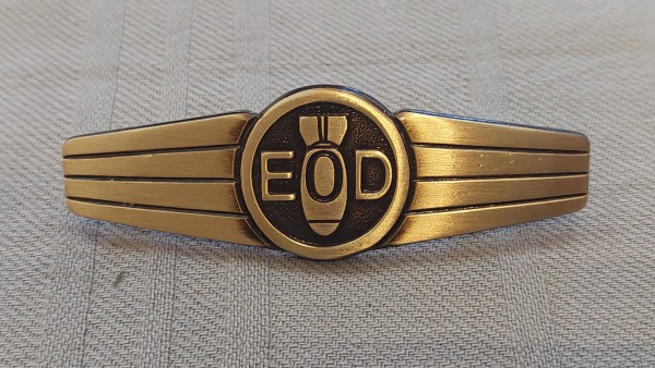 Tätigkeitsabzeichen Kampfmittelabwehrkräfte EOD Metall