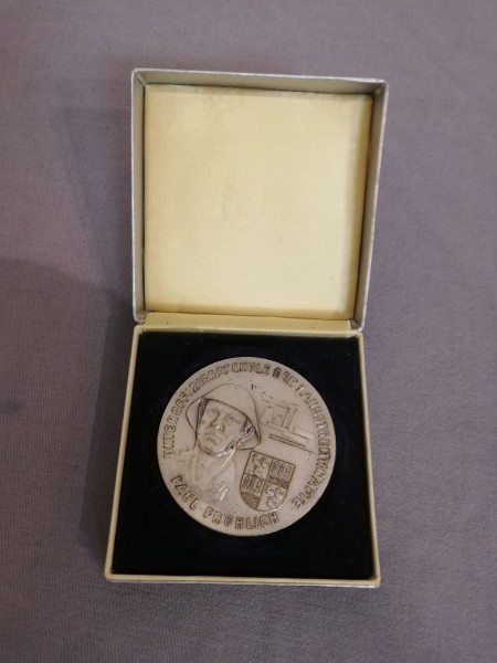 DDR Medaille Unteroffiziersschule der Landstreitkräfte Paul Fröhlich