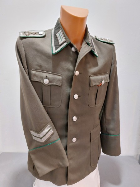 DDR Stabsfeldwebel NVA Grenztruppen - hergestellt 1973 schwarzer Kragen