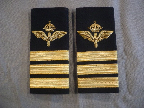 Rangschlaufen Hauptmann- Stabshauptmann/ Kapten/ Captain Luftwaffe