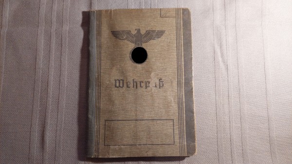 Wehrpass eines Obergefreiten im III./ Sturzkampfgeschwader Immelmann- Stabskompanie