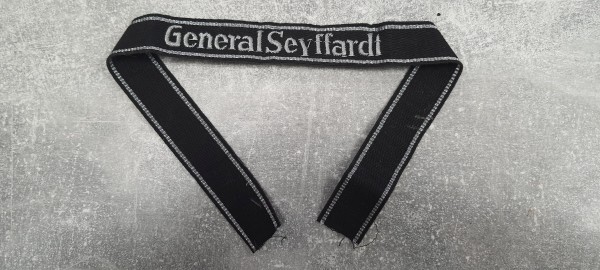 Ärmelband General Seyffardt handgestickt ältere Fertigung