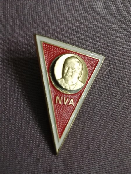 DDR NVA Absolventenabzeichen der Militärpolitischen Hochschule W.Pieck