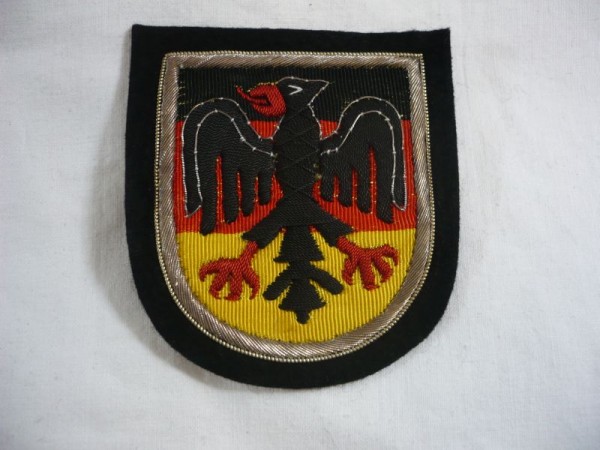 Allgemein: Armabzeichen Feuerwehr Bundesadler