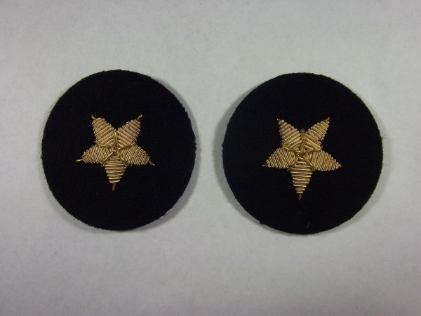 Laufbahnabzeichen Seestern, Gold auf blau, handgestickt