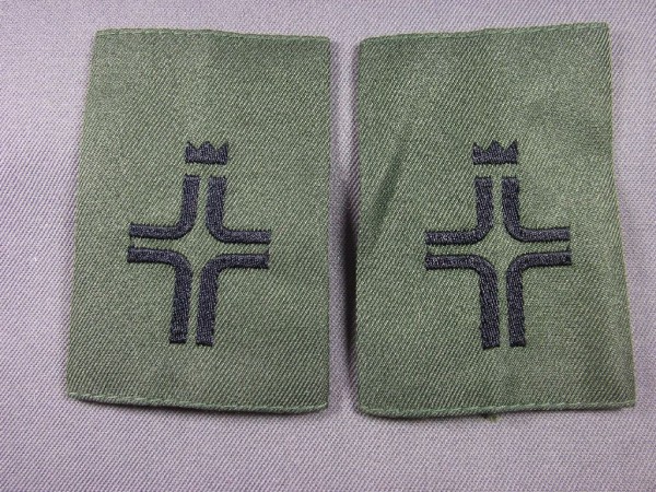 Rangschlaufen Militärgeistlicher evangelisch schwarz auf oliv