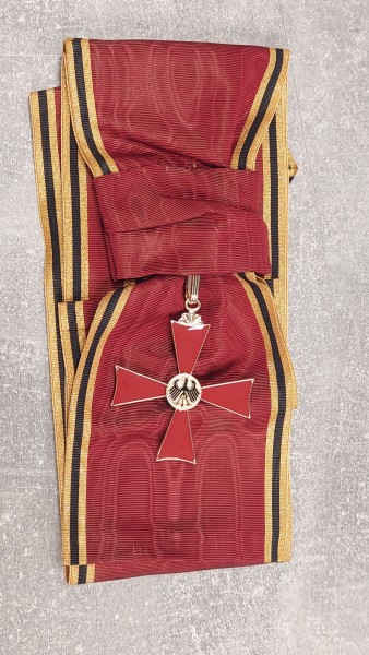 BVK Großes Verdienstkreuz des Verdienstordens der BRD mit Stern und Schulterband, Herren