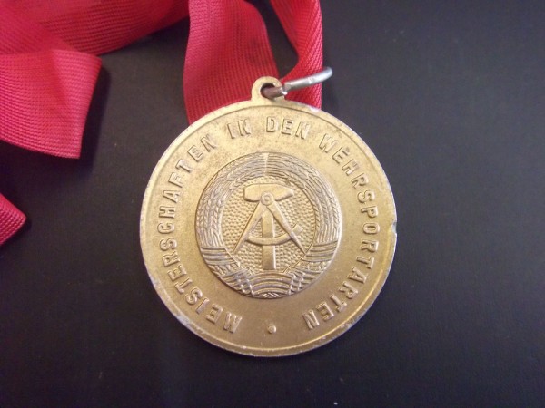 Medaille Bezirkswehrspartakiade 1983 GST Stufe gold