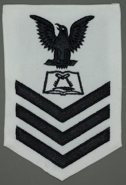 Armabzeichen für Hemden, Dienstgrad mit Laufbahnabzeichen, MS Mess Management Specialist, Petty Officer First Class 