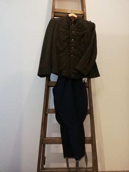 Jacke und Hose - Kitel eines Oberst der motorisierten Infanterie mit Breecheshose - ca. 1950 her