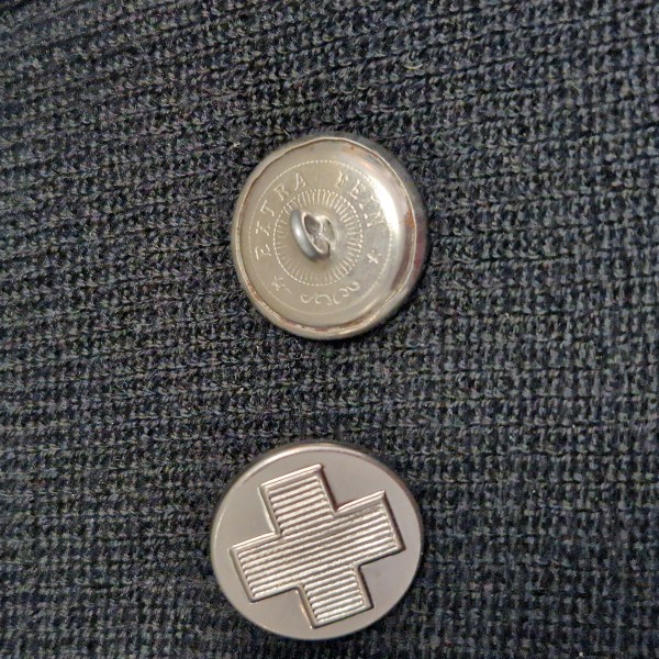 Schweiz Knopf silber und Kreuz mit langer Öse 24mm