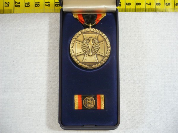 Bundeswehr Ehrenmedaille in bronze mit Etui