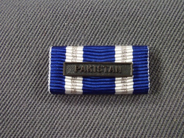 Nato Medaille Pakistan, Bandschnalle