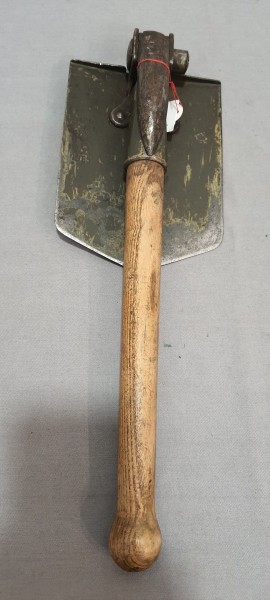 Bundeswehr Klappspaten mit Pike gestempelt 1969 Original !!